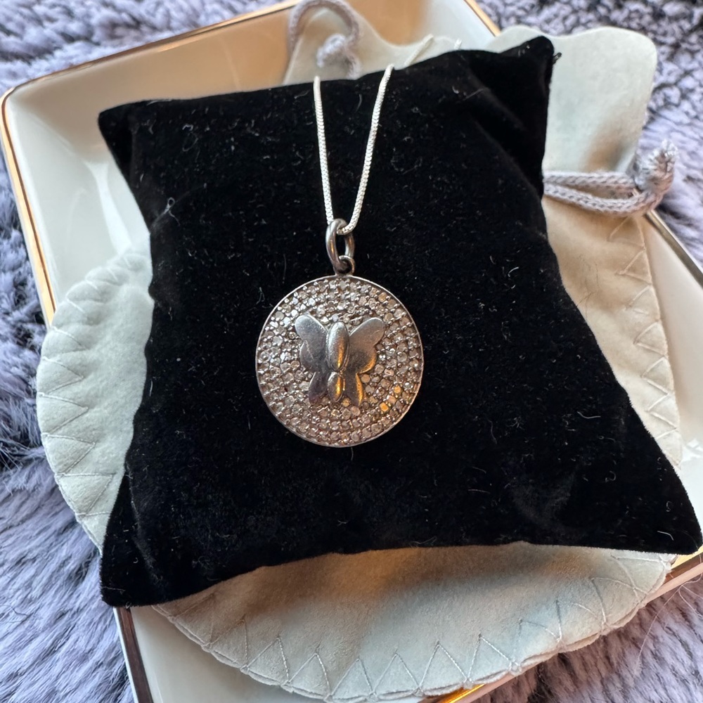 Amazing .925 silver oxidized butterfly diamond pendant necklace by Sheryl Lowe. - Picture 3 of 3